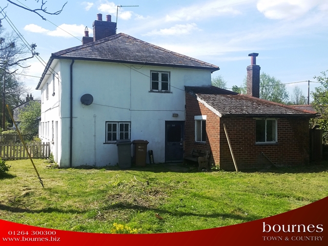 3 THE COMMON LONGPARISH ANDOVER SP11 6PH