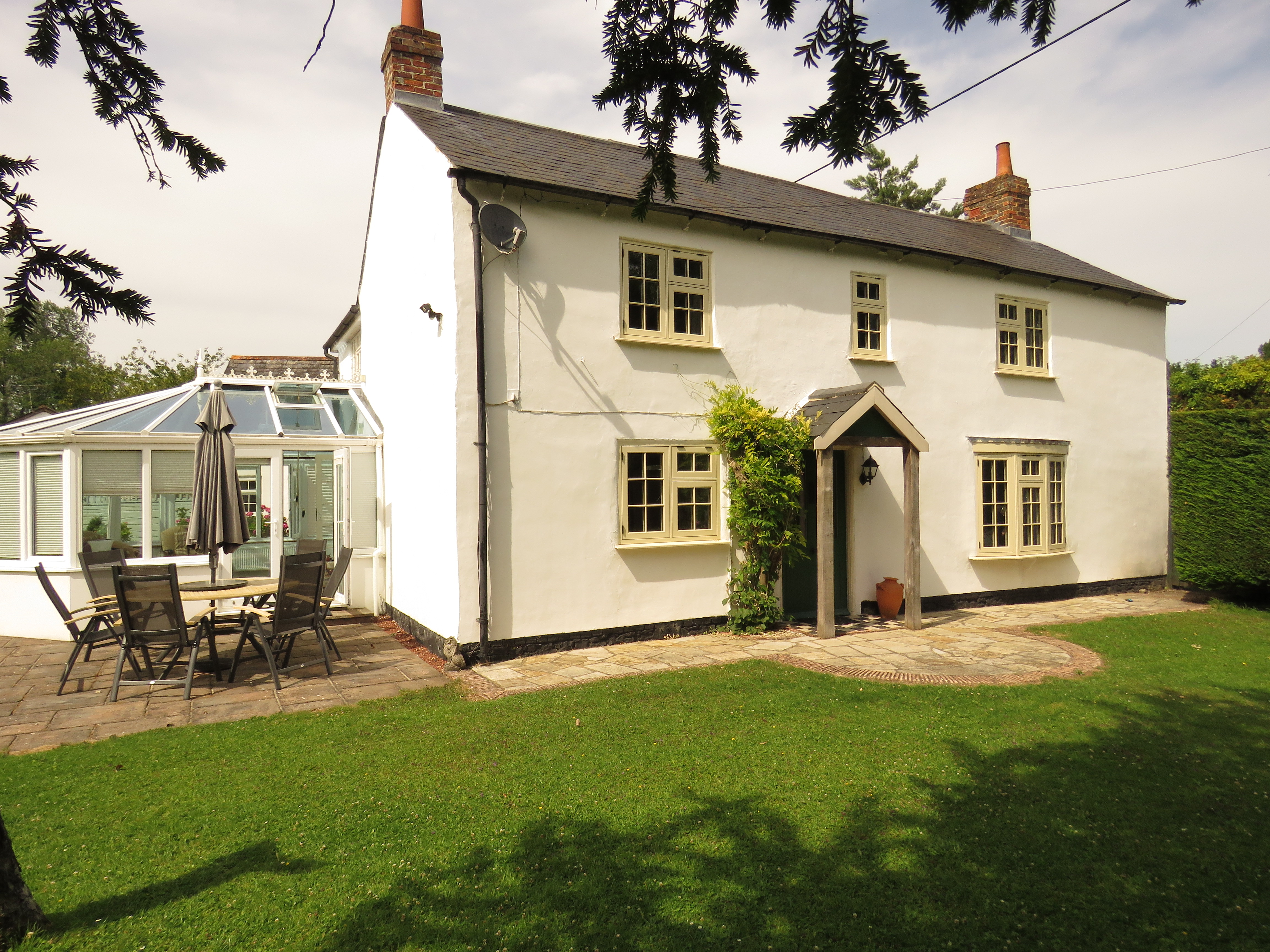 BRIDGE COTTAGE BALKSBURY HILL UPPER CLATFORD ANDOVER SP11 7LW