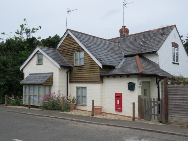 THE OLD POST OFFICE THE OLD POST OFFICE VERNHAM DEAN ANDOVER SP11 0LD