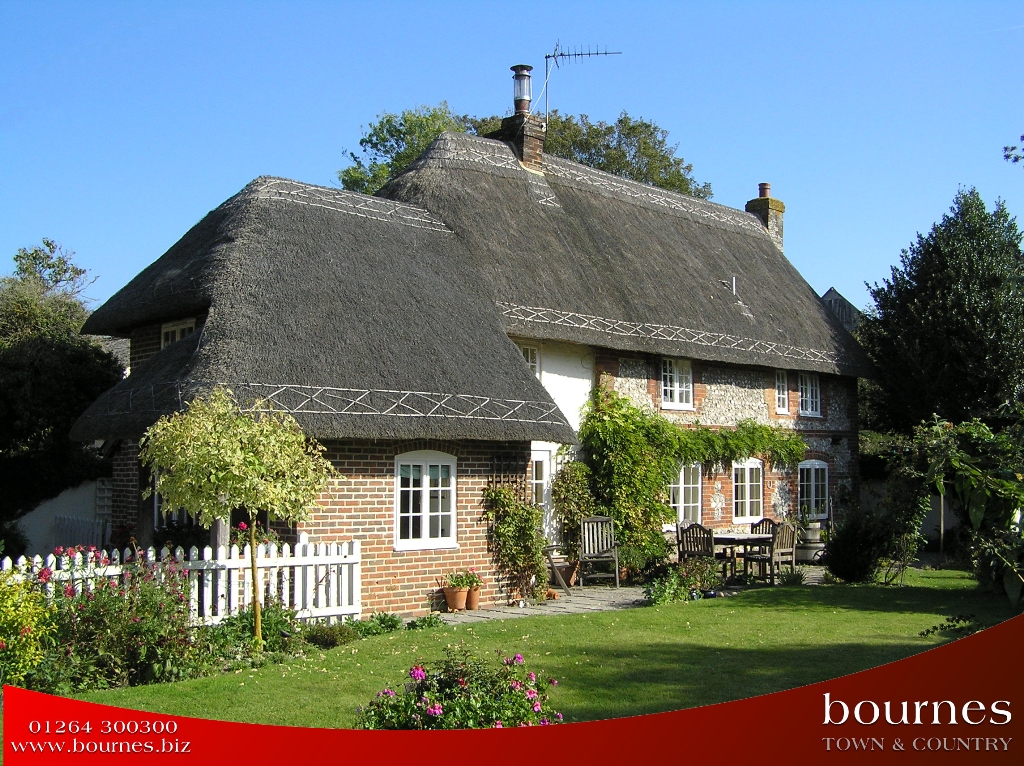 CORNER COTTAGE CORNER COTTAGE HORSESHOE LANE IBTHORPE SP11 0BY